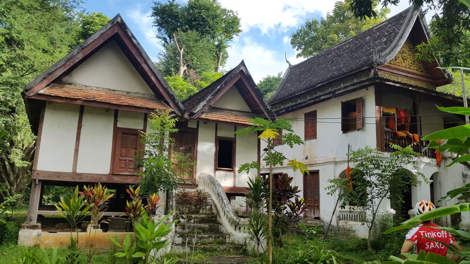 Luang Prabang: Pottery Workshop & Wat Chomphet Cycling Tour - Key Points