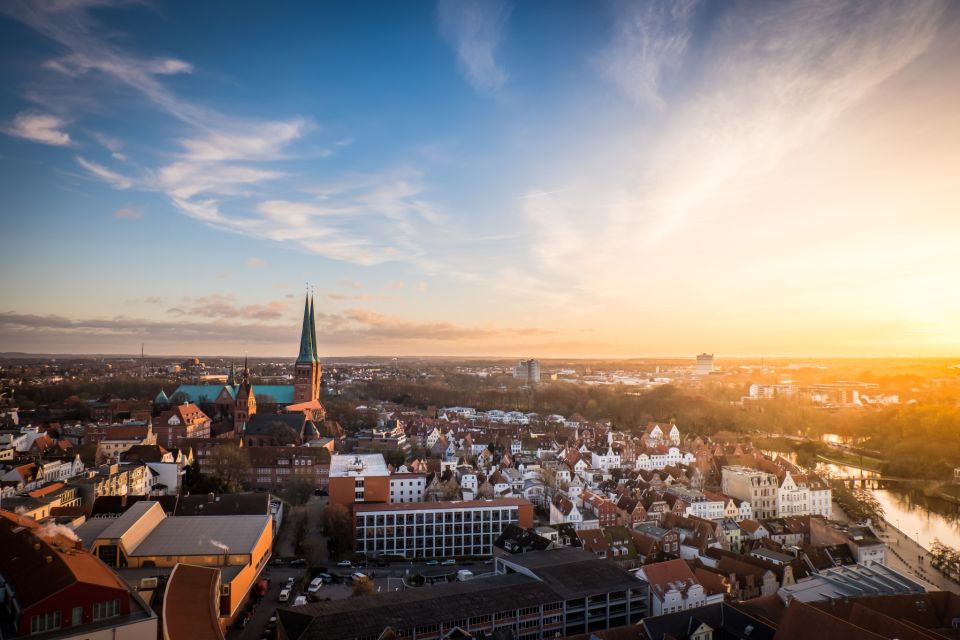 Lübeck: Old Town Highlights Private Walking Tour - Key Points