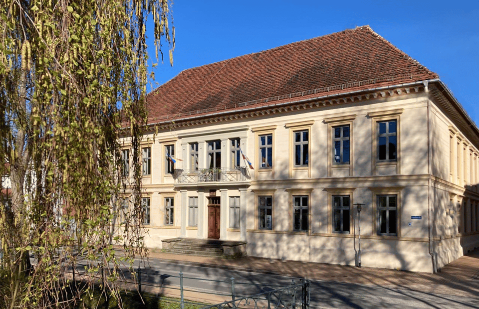 Ludwigslust: Traditional Papier-Mâché Art in Palais Bülow - Hands-On Experience