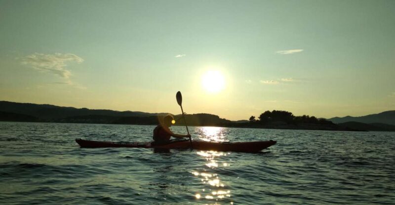 Lumbarda - Sunset Kayak Tour With a Picnic - Wine and Sweets - Good To Know