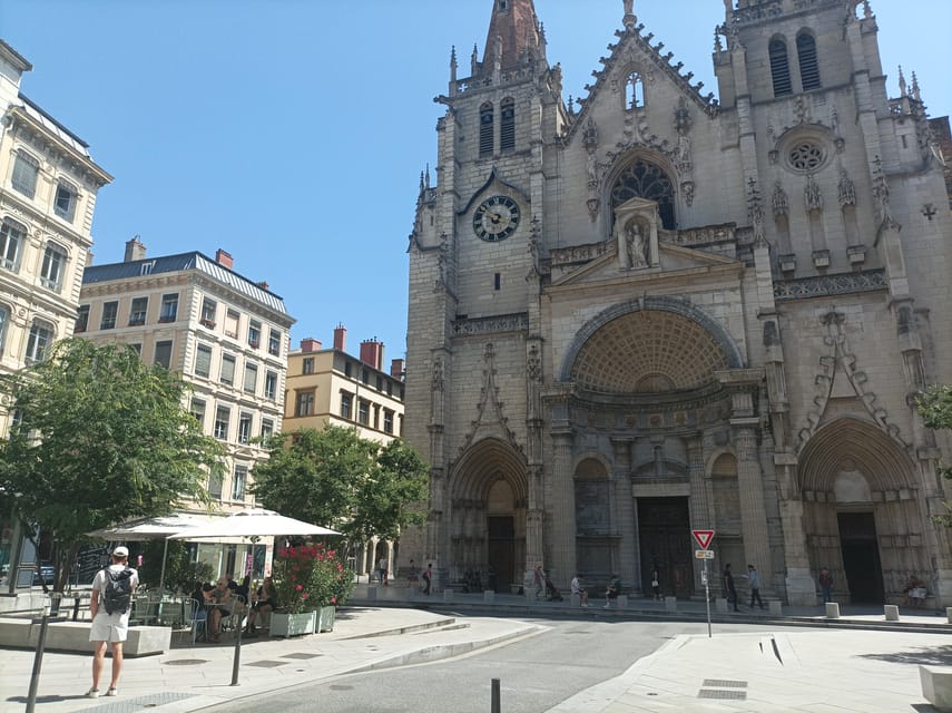 Lyon: Private Guided Tour With an Official Tour Guide! - Key Points