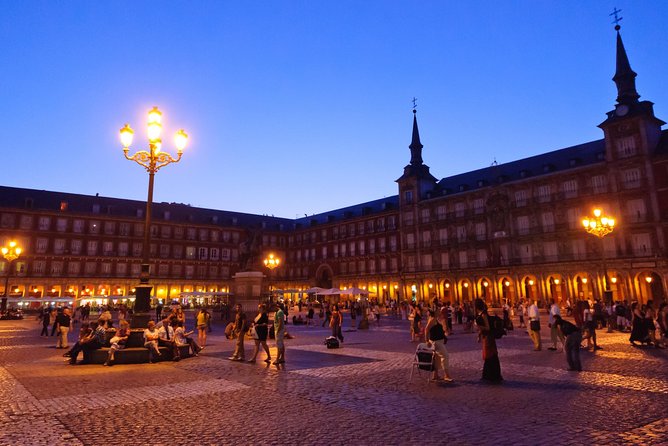 Madrid Private Night Walking Custom Tour With Tapa and a Drink - Tour Overview