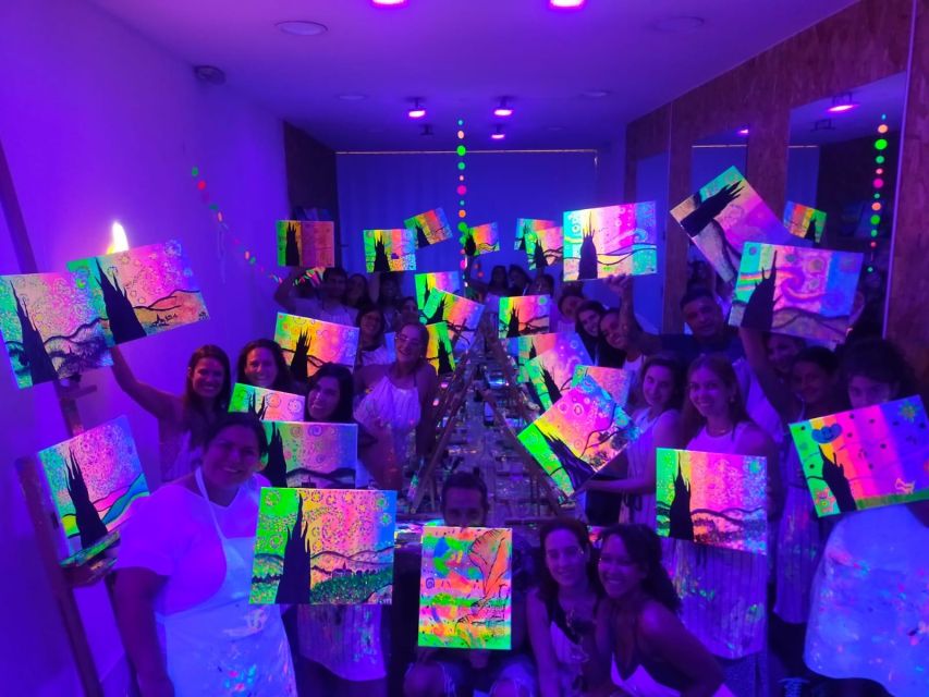 Madrid: Wine Gogh Glow Academy Paint and Sip Classes - Key Points