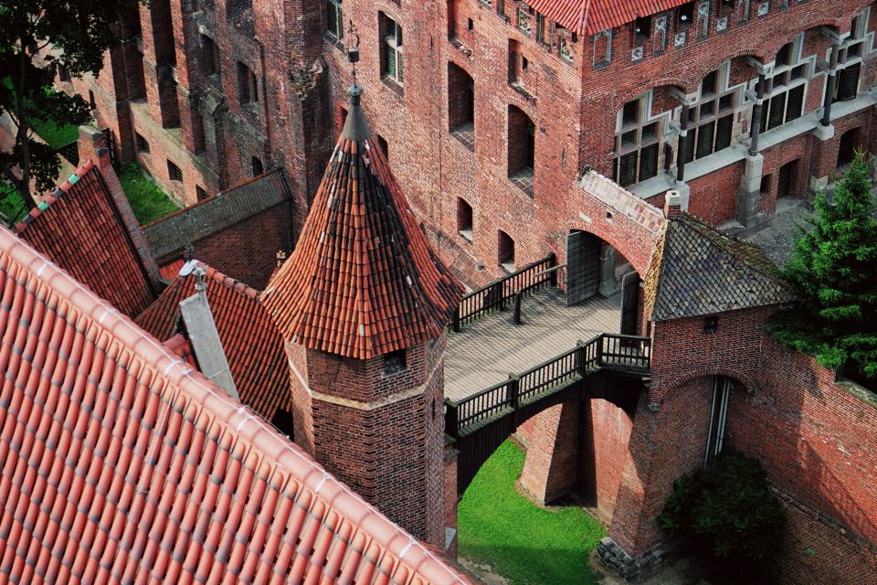 Malbork Castle Half Day Private Tour - Good To Know