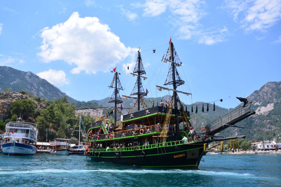 Marmaris Pirate Boat, Lunch Unlimited Soft Drinks Foam Party - Key Points