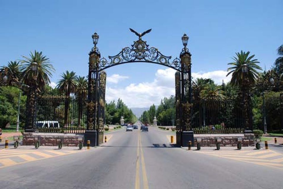 Mendoza: Half-Day Sightseeing City Tour - Key Points