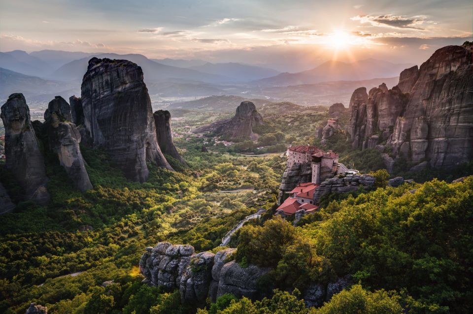 Meteora Evening Tour With Breathtaking Sunset View - Key Points