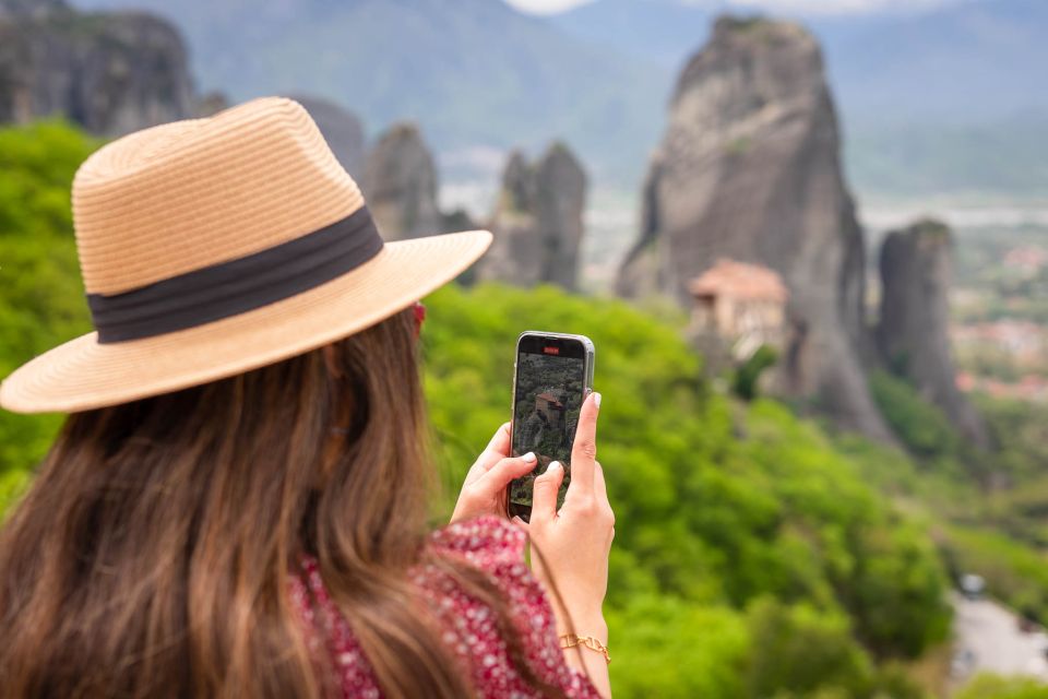 Meteora Half Day Tour With a Local Photographer - Key Points