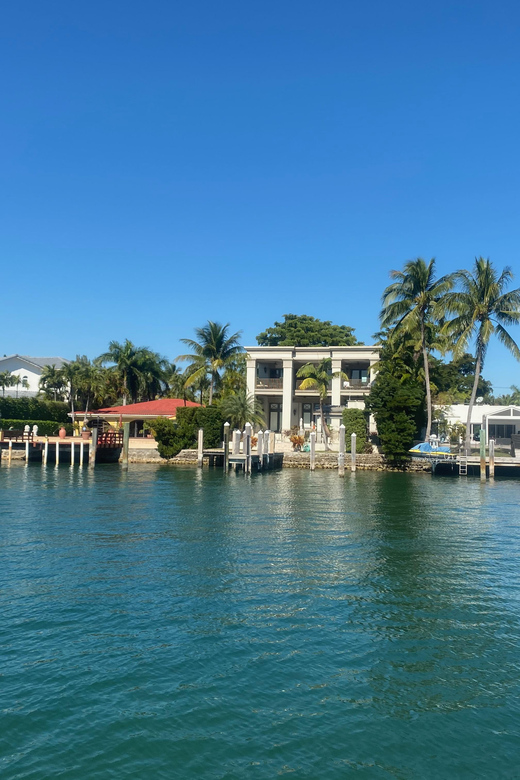 Miami: South Beach Millionaire Homes Sightseeing Cruise - Key Points