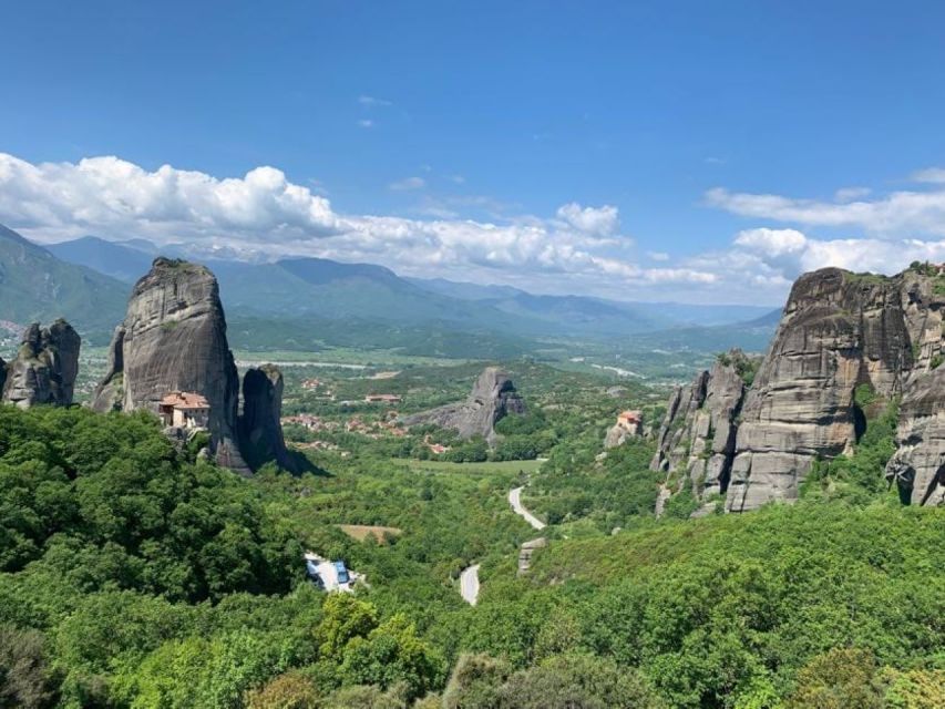 Midday Tour in Meteora From Kalabakas Trainstation - Key Points