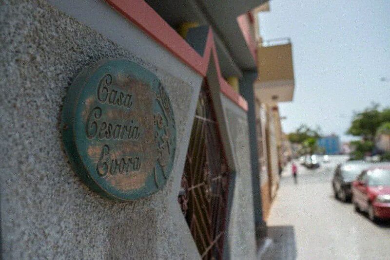 Mindelo: Private Walking Tour With Local Food Tasting - Good To Know