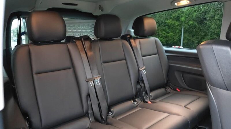 Minivan-Transfer San Sebastian Airport (EAS) to City Center - Key Points
