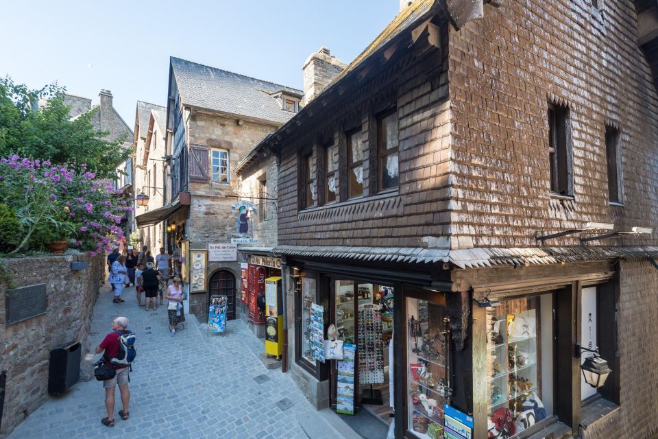 Mont St Michel: Private 12-Hour Round Transfer From Paris - Key Points