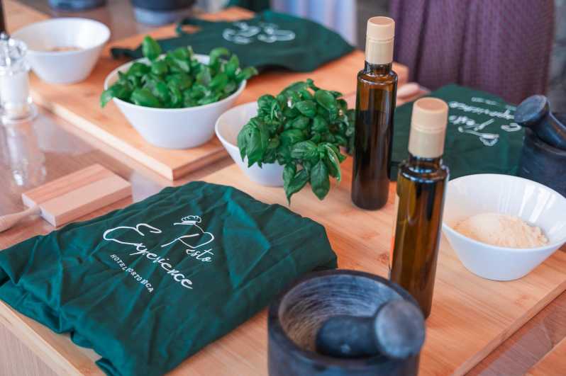 Monterosso Al Mare: Pesto Cooking Class Experience - Key Points