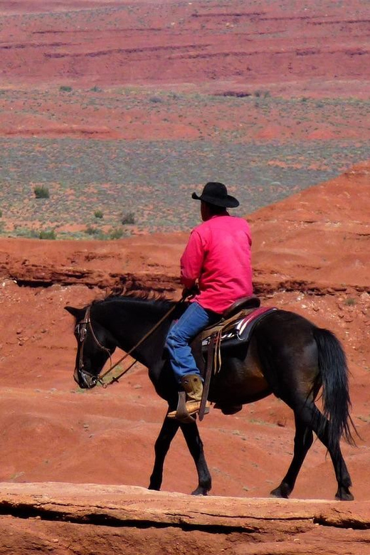 Monument Valley: Horseback Adventure Tour - Key Points