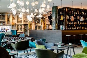 Motel One Amsterdam-Waterlooplein - Good To Know