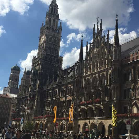 Munich: City Highlights and Beer Garden Walking Tour - Key Points