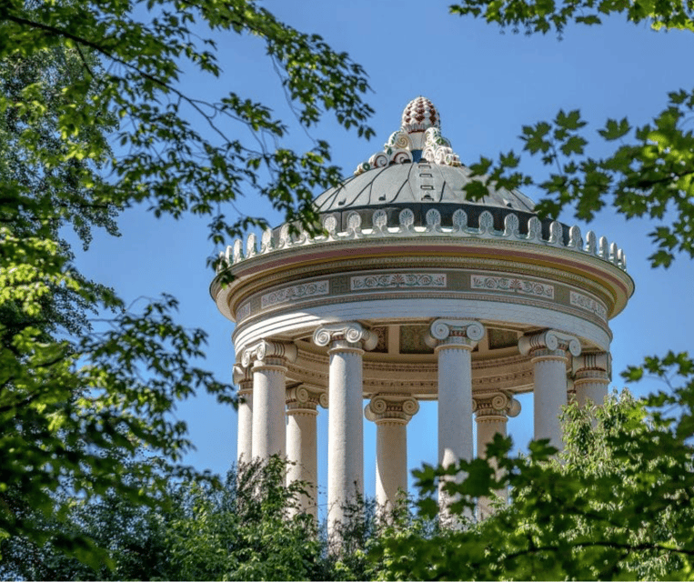 Munich: English Garden Guided Walking Tour - Key Points