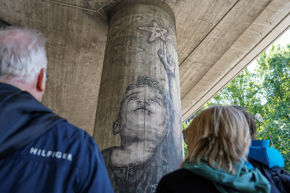 Munich: Street Art Guided Bike Tour With MUCA Admission - Meeting Point