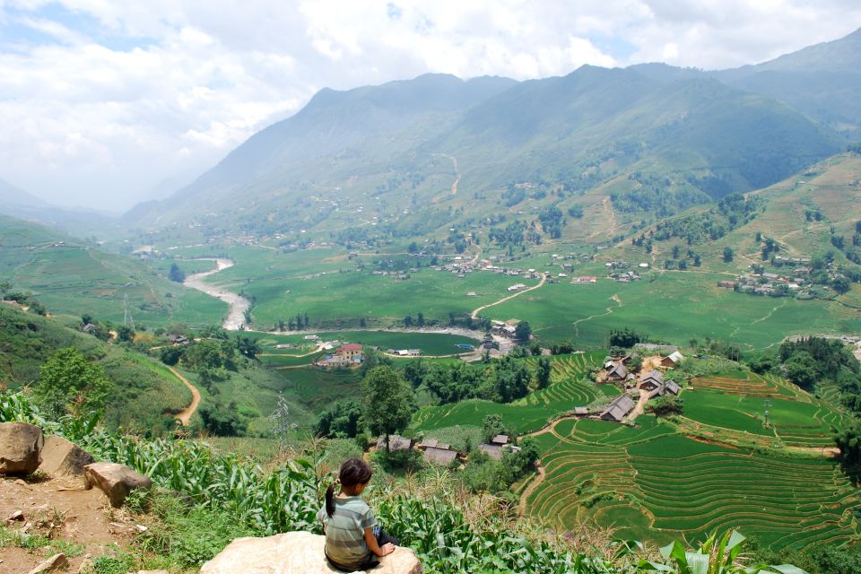 Muong Hoa Valley 2-Day Group Trek With Homestay - Key Points