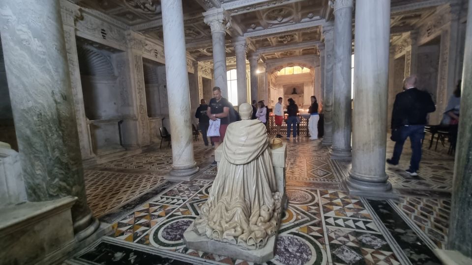 Naples: Monuments and Historic District Self-Guided Tour - Key Points