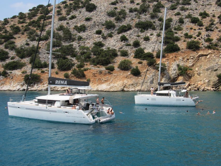 Naxos: Luxury Catamaran Day Trip With Lunch and Drinks - Key Points