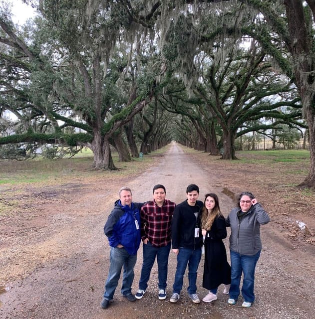 New Orleans: Oak Alley Plantation Tour and Transportation - Key Points