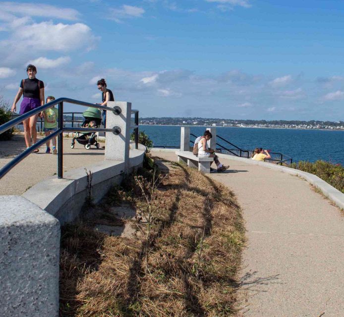 Newports Cliff Walk: A Self-Guided Audio Tour - Key Points