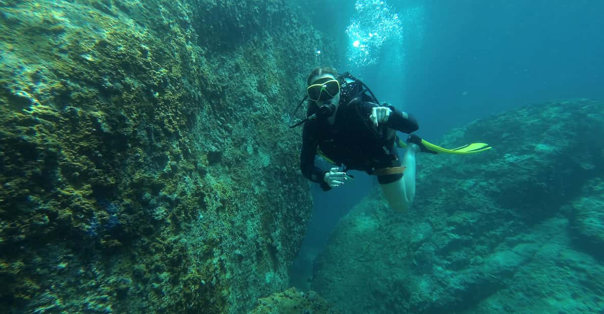 Nha Trang: Diving off Mun Island. - Key Points