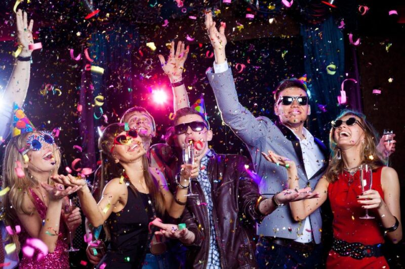 Nice: New Years Eve Pub Crawl With Shots and VIP Club Entry - Key Points