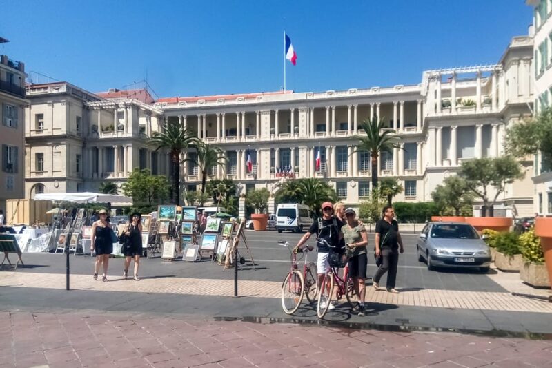Nice: Old Town Treasures and Castle Hill Walking Tour - Key Points