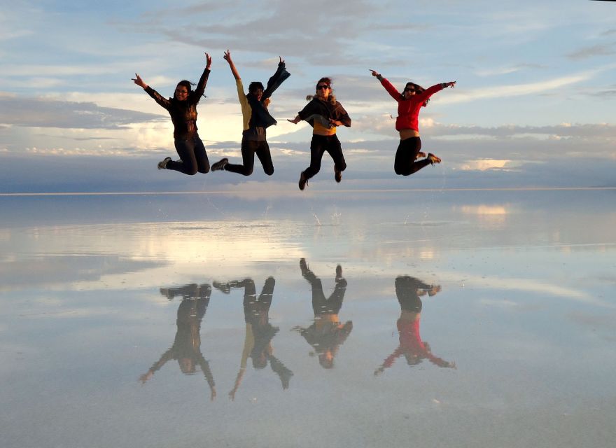 Night of Stars and Sunrise in Uyuni | Private Tour | - Key Points