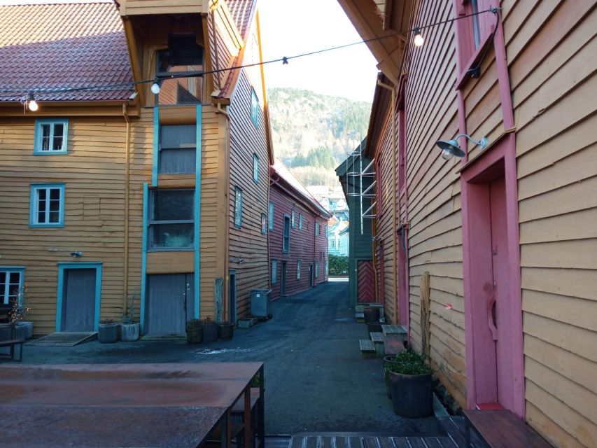 Off the Beaten Track in Bergen: A Self-Guided Audio Tour - Good To Know