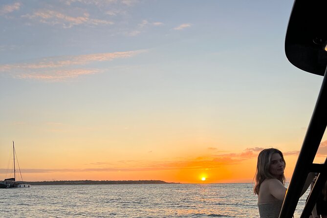 Open Bar Sunset Party in the Bay Sharing With Natives - Good To Know