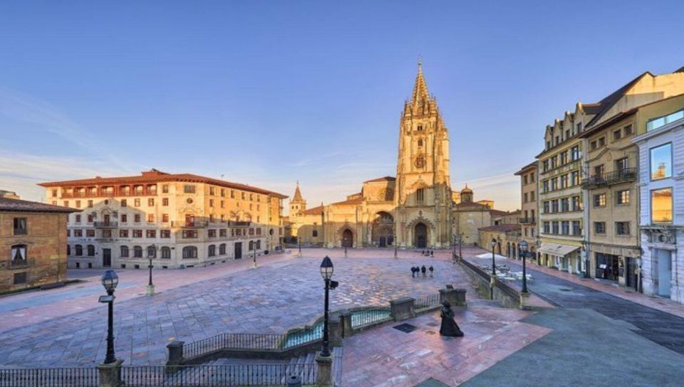 Oviedo: Guided Tour in Oviedo and Cathedral With Tickets - Good To Know