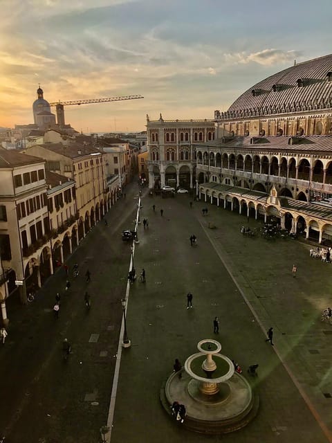 Padua: Guided Walking Tour With an Art Historian - Key Points