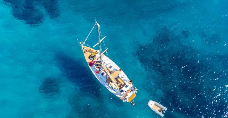 Palau: La Maddalena Sailing Tour With Lunch and Open Bar - Key Points