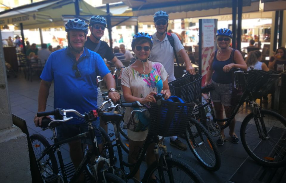 Palma De Mallorca: Guided Bicycle Tour With Tapas & a Drink - Key Points