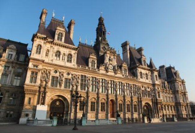 Paris Seine River Sightseeing Cruise by Bateaux Mouches - Good To Know