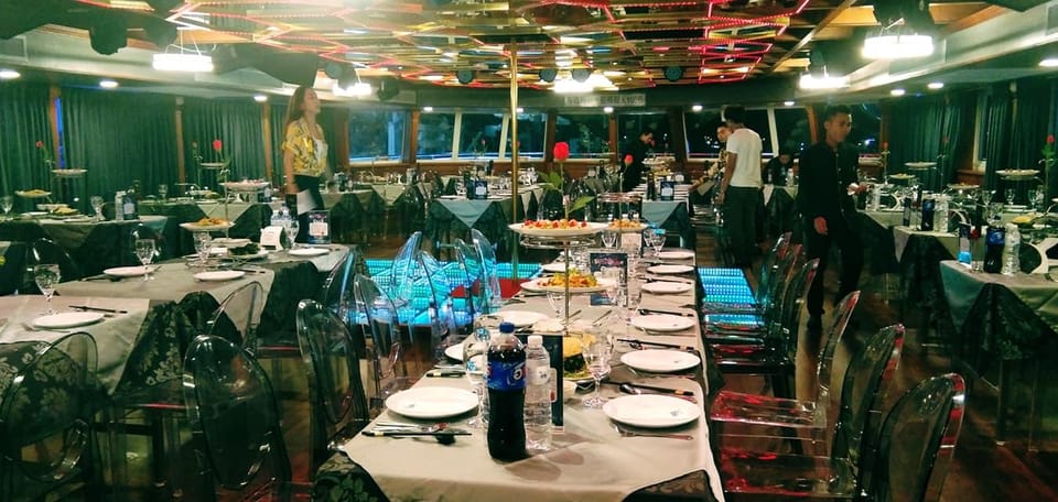 Pattaya: All Star Dinner Cruise, Cabaret Show & Beer Buffet - Key Points