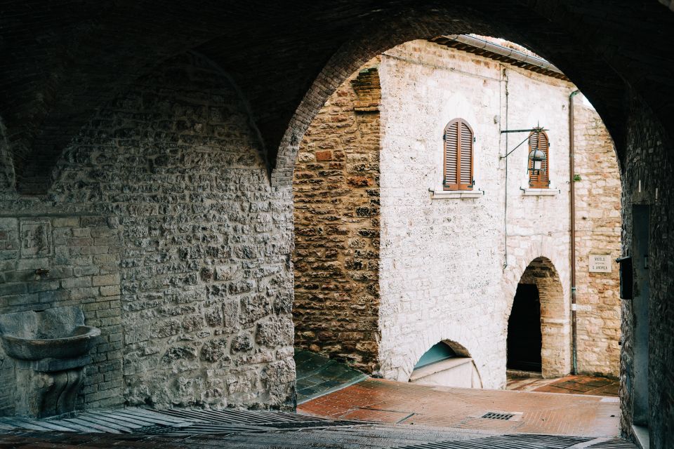 Perugia: Discover Etruscan Heritage on a Self-Guided Tour - Key Points