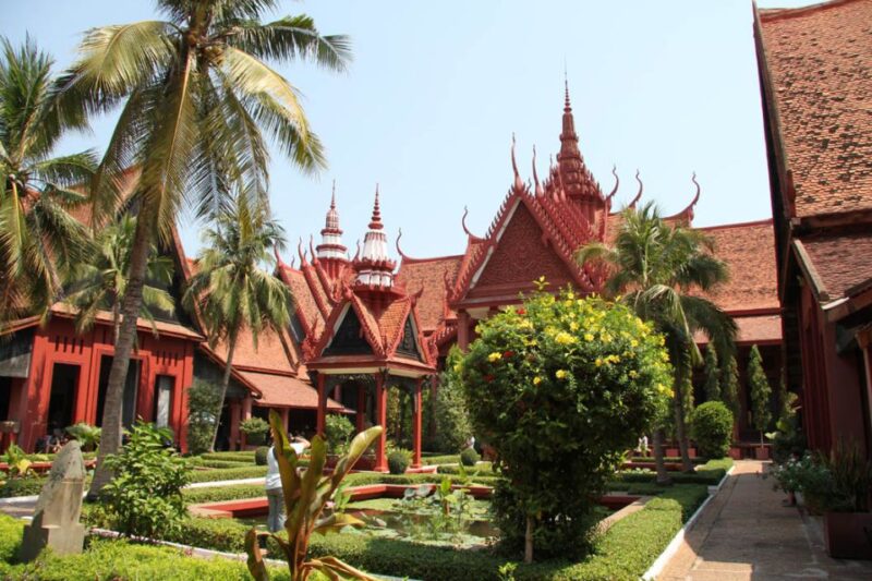 Phnom Penh: National Museum, Russian Market & Wat Phnom - Good To Know