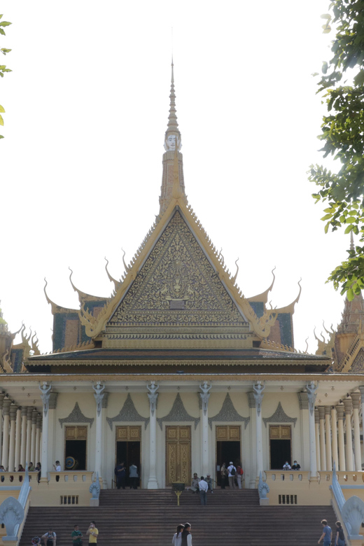 Phnom Penh Private Tour English Local Guide - Good To Know