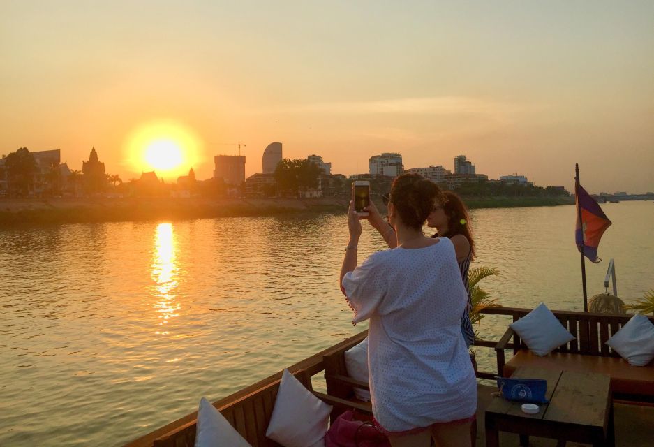 Phnom Penh: Sunset Cruise With Unlimited Beer and Drinks - Good To Know