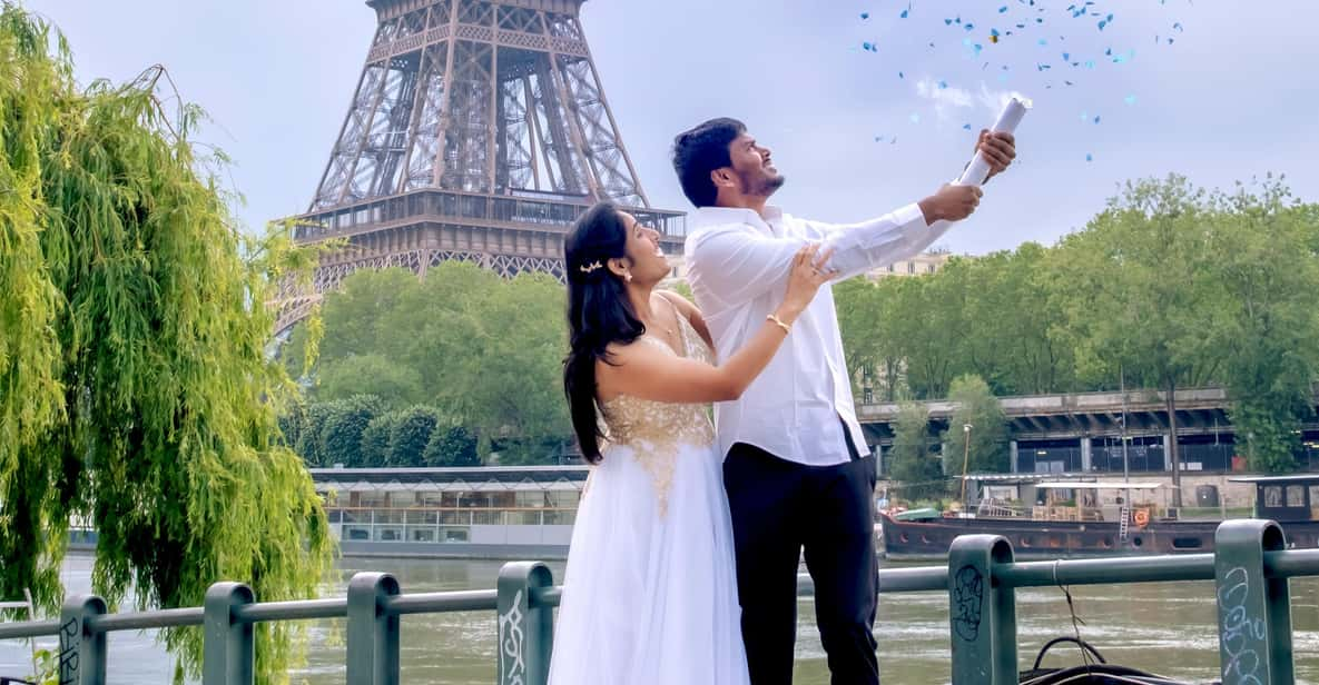 Photo Session for Couples With Flowers Around Eiffel Tower - Key Points