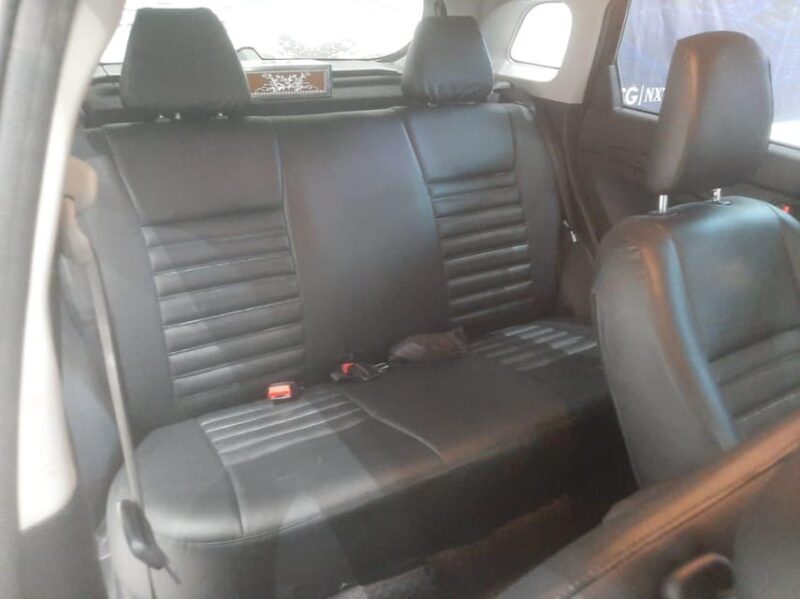 Pick up From Hotel and Drop off to Kathmandu Airport by Car - Key Points