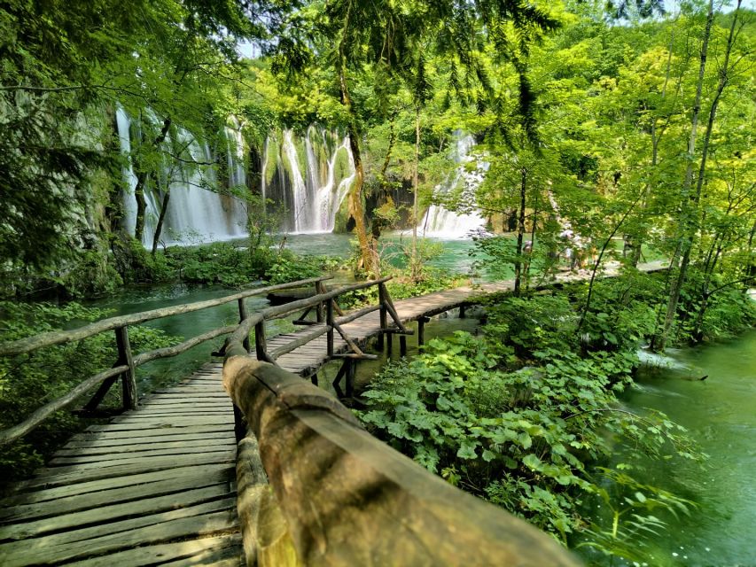 Plitvice Lakes: Guided Walking Tour With a Boat Ride - Good To Know