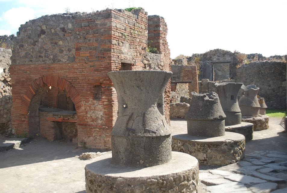 Pompeii - Private Historic Walking Tour - Key Points