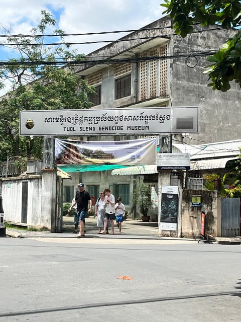 Popular Place in Cambodia 5 Days by Private Tour Plus Hotel - Good To Know