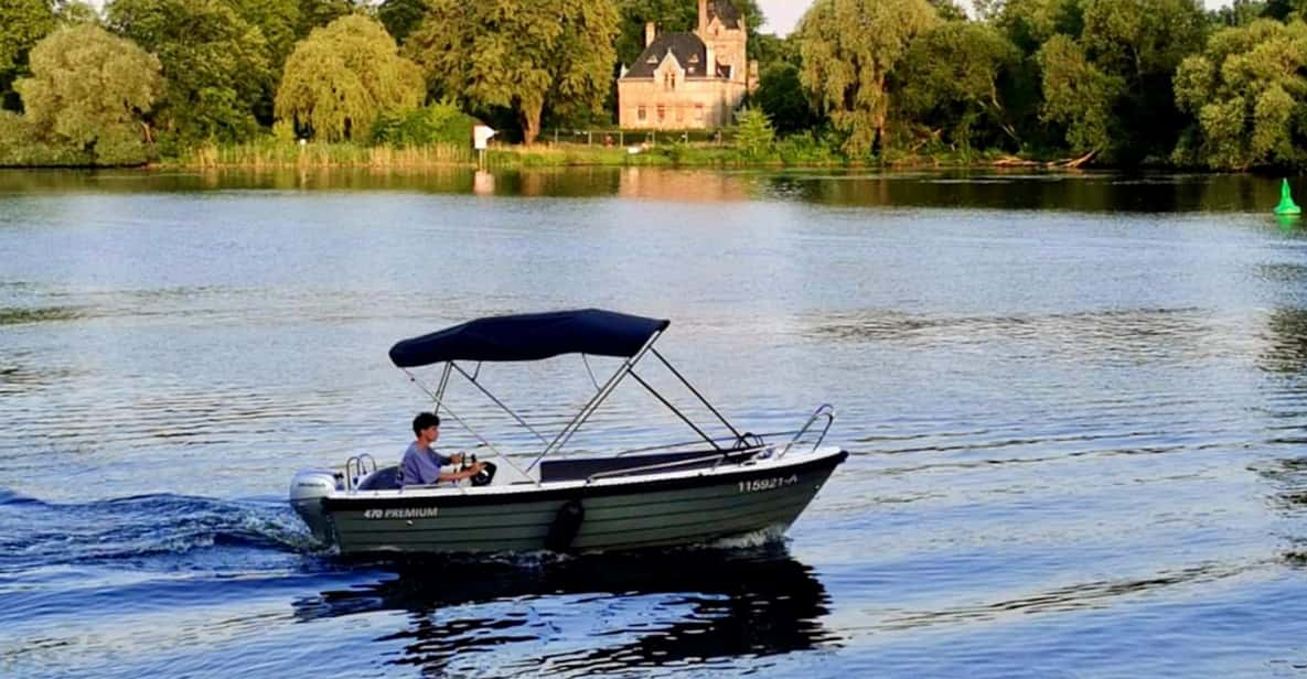 Potsdam: Rent a License-Free Motorboat for 4 PAX - Key Points